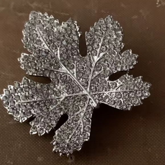 Autumn Crystal Leaf Silver Brooch - Picture 3 of 7